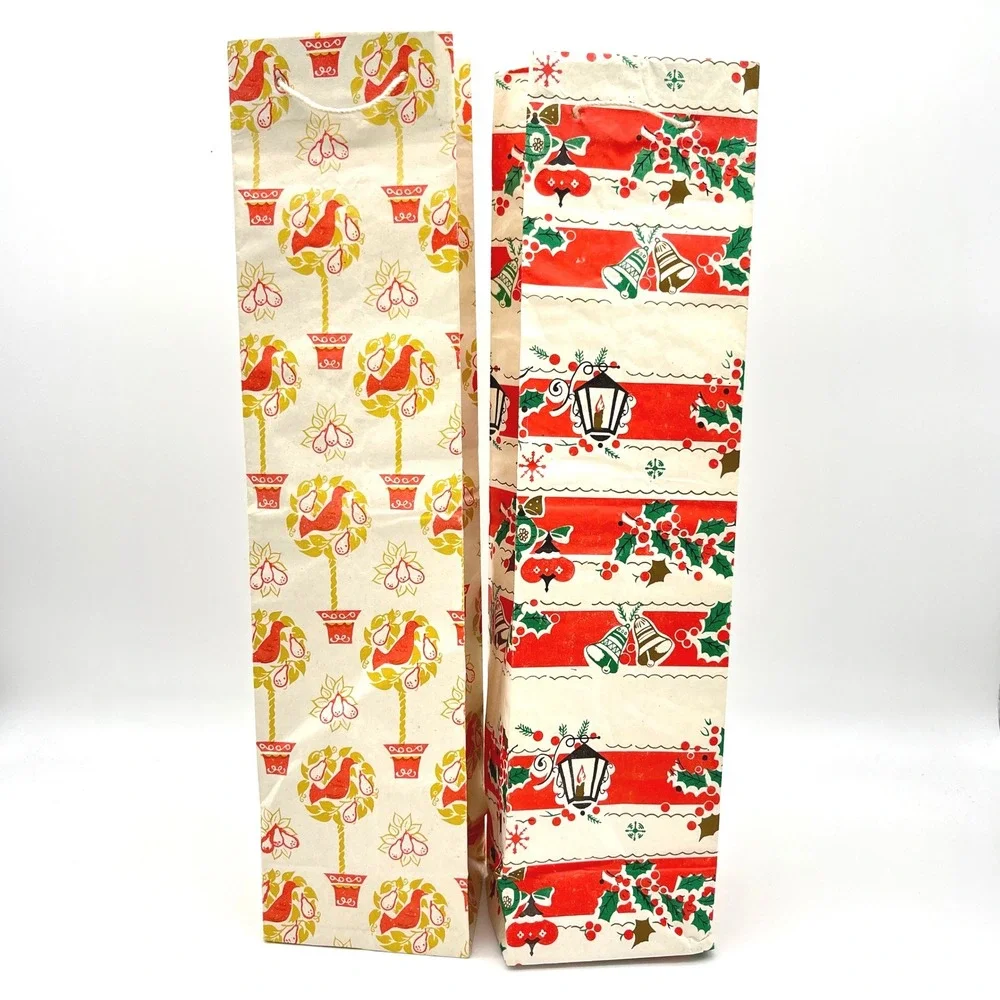 Vintage Christmas Gift Bags Set of 2 Tall Red Holly Lantern Bird‎ Potted Plant